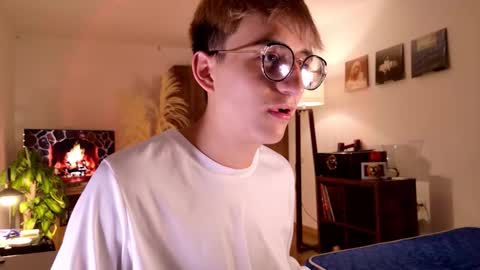 Mr Evans online show from October 28, 4:19 pm