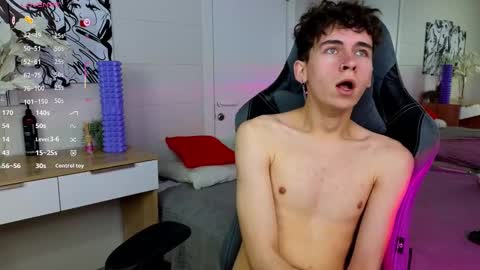 Kris online show from February 2, 2:06 am