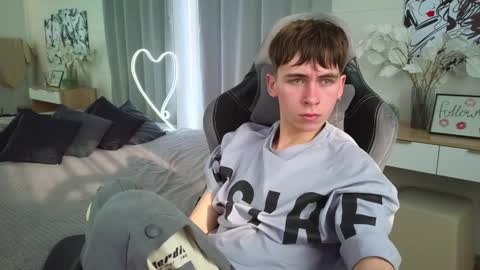 Kris online show from February 25, 5:30 am