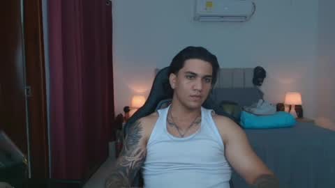 mr_maximo online show from June 27, 5:35 am