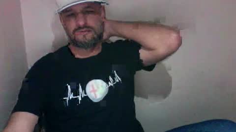 Snapshot of mr_mendes chatting on October 21, 8:56 pm Mr. Magico online show from October 21, 8:56 pm