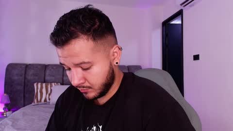 MIKEE online show from January 15, 3:04 am