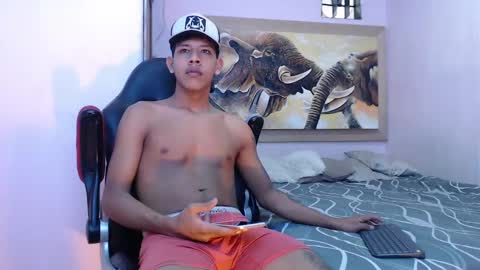 mr_stiven_ online show from February 22, 2:50 am