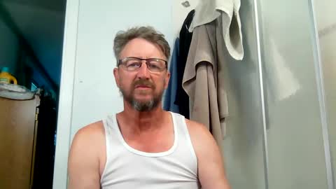 Snapshot of mrcumstain chatting on October 1, 6:07 pm mrcumstain online show from October 1, 6:07 pm