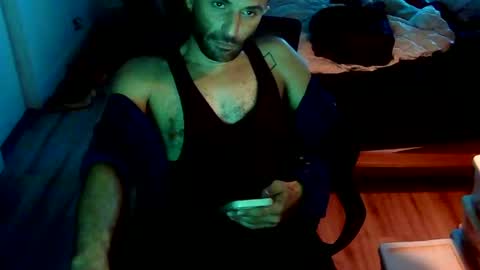 Mr Feet online show from December 22, 1:00 pm