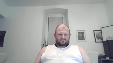 mrhotsex69 online show from December 18, 7:42 pm