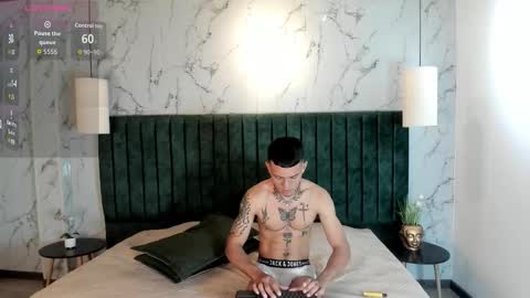 mrjustin_ online show from September 12, 10:01 pm