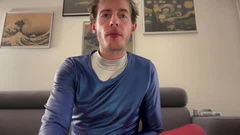 TaleOfLaura online show from December 1, 9:50 pm