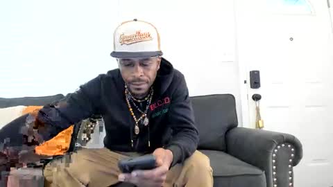 mromg007 online show from May 13, 1:43 pm