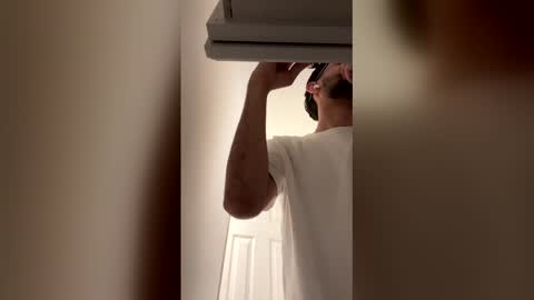 Angel online show from April 6, 1:14 am