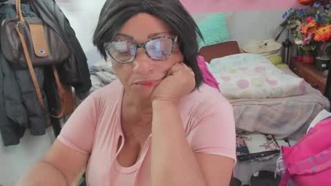 mrs_mommy online show from June 1, 5:58 pm
