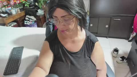 mrs_mommy online show from January 18, 2:53 am