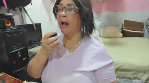mrs_mommy online show from July 20, 8:10 pm