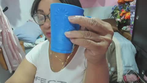 mrs_mommy online show from June 16, 10:25 pm