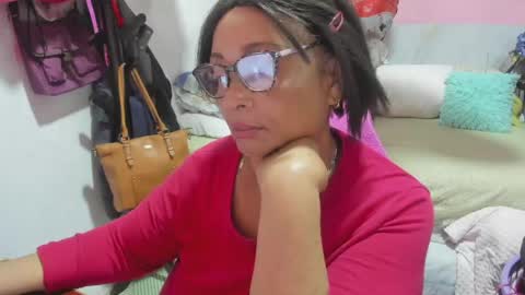 mrs_mommy online show from April 28, 2:27 am