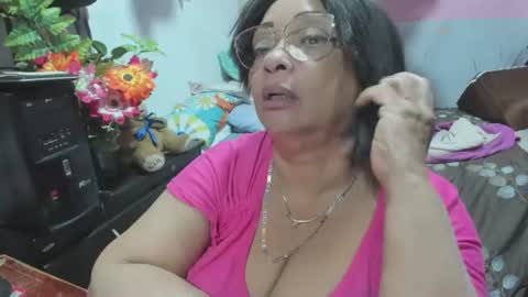 mrs_mommy online show from July 14, 2:05 am