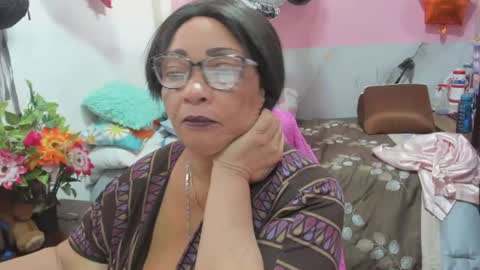 mrs_mommy online show from July 3, 7:07 pm