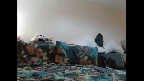 Mrs Velvet Vixen online show from September 17, 7:34 am