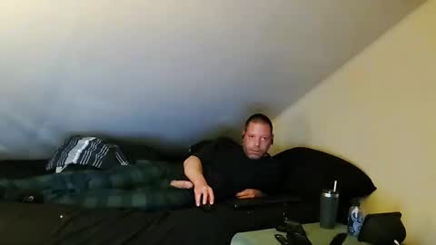 mrxhere online show from December 4, 7:06 pm