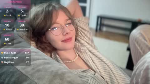 ms_christiana online show from November 25, 5:01 pm