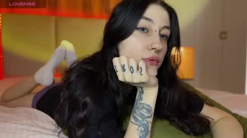 Dita online show from August 4, 10:22 am