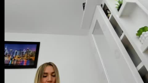 ms_lunarose online show from June 19, 2:17 am