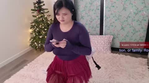 Snapshot of ms_mochii chatting on February 14, 11:20 pm R o r i SnapChat heyroriv2 wednesday - sunday Noon oclock mountain - 5pm mountain online show from February 14, 11:20 pm