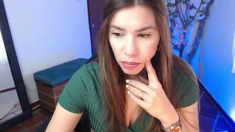 Sofia online show from August 5, 2:47 pm