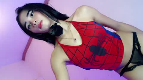 mscherry_ online show from July 28, 6:20 pm