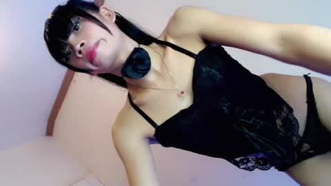 mscherry_ online show from July 17, 5:59 pm