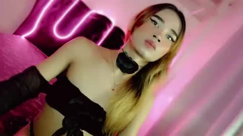 mscherry_ online show from January 14, 1:13 am