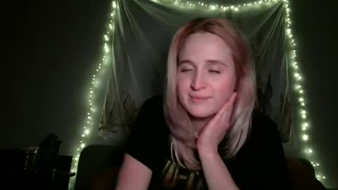 msclairewhatever online show from February 13, 7:44 am