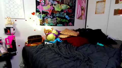 Cunty Luxxe online show from April 23, 3:57 pm