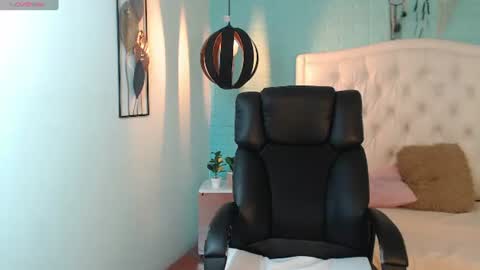 Jossie online show from June 26, 4:07 am