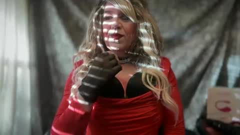 Snapshot of mskarentoy chatting on October 20, 8:58 pm mskarentoy online show from October 20, 8:58 pm