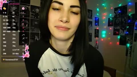 Snapshot of mskissa chatting on October 23, 12:12 am Noora Saetr online show from October 23, 12:12 am