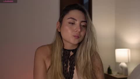 Sophie  online show from November 12, 2:30 pm