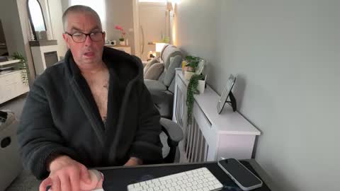 mtb1697 online show from October 7, 9:49 am