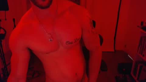 muchachote_ online show from May 16, 6:43 am