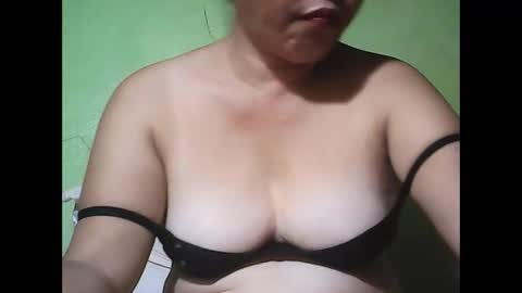 muffy_bunny online show from December 21, 11:33 pm