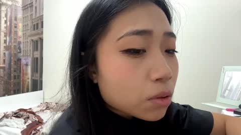 Mia online show from February 9, 9:57 am