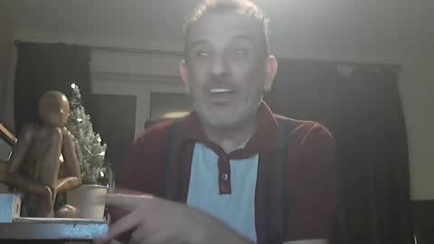 munch10 online show from December 7, 10:23 pm