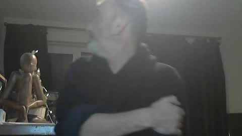 munch10 online show from December 22, 10:58 pm