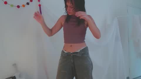   online show from November 24, 4:16 pm