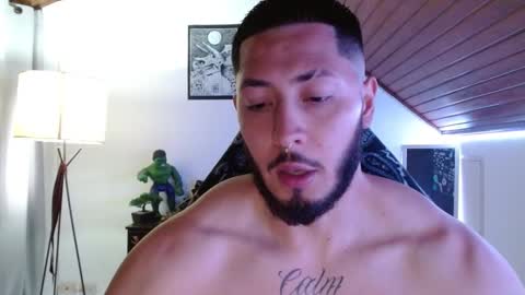 Snapshot of muscle_cock32 chatting on February 26, 12:49 pm David Big online show from February 26, 12:49 pm