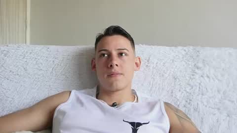 muscle_king_cum online show from June 10, 2:27 pm