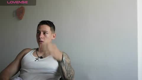 muscle_king_cum online show from July 28, 1:43 pm