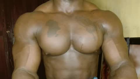 musclegod23 online show from March 7, 12:49 pm