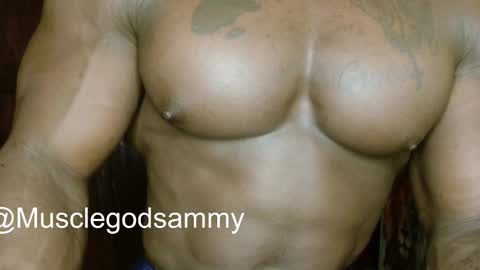 musclegod23 online show from February 2, 7:10 pm