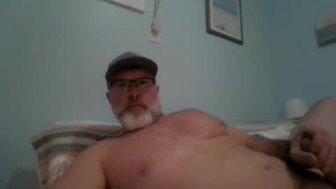Snapshot of musclemeat41 chatting on February 13, 6:37 pm musclemeat41 online show from February 13, 6:37 pm